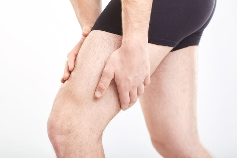Bị chuột rút uống thuốc gì? 5+ cách chữa chuột rút ngay tại nhà 2 Cơ bị căng khi hoạt động mạnh là một trong những nguyên nhân gây chuột rút